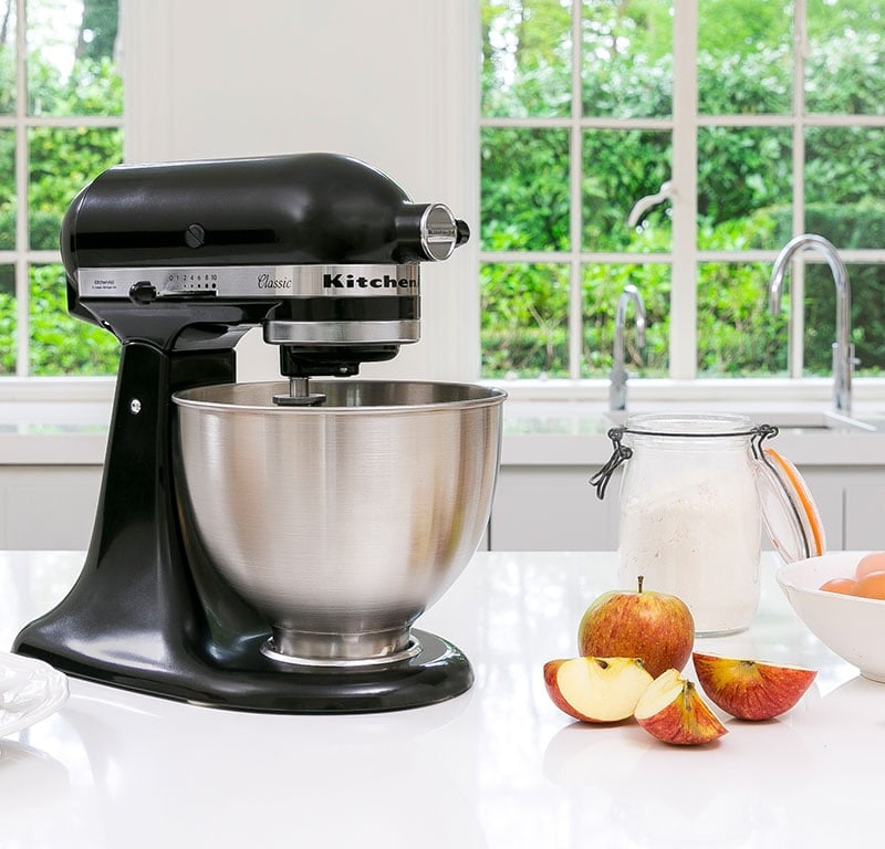 KitchenAid 4.8 Liter Artisan Stand Mixer Empire Red - SmartGatelb